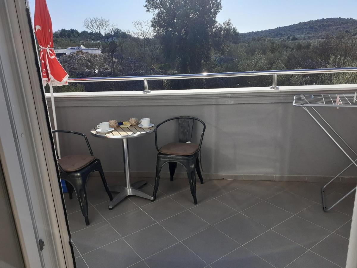 Villa Palfi Jezera Esterno foto