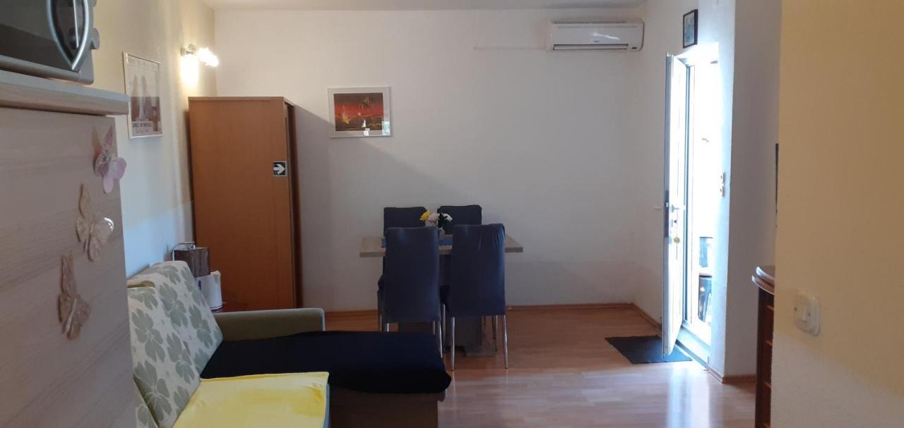 Villa Palfi Jezera Esterno foto
